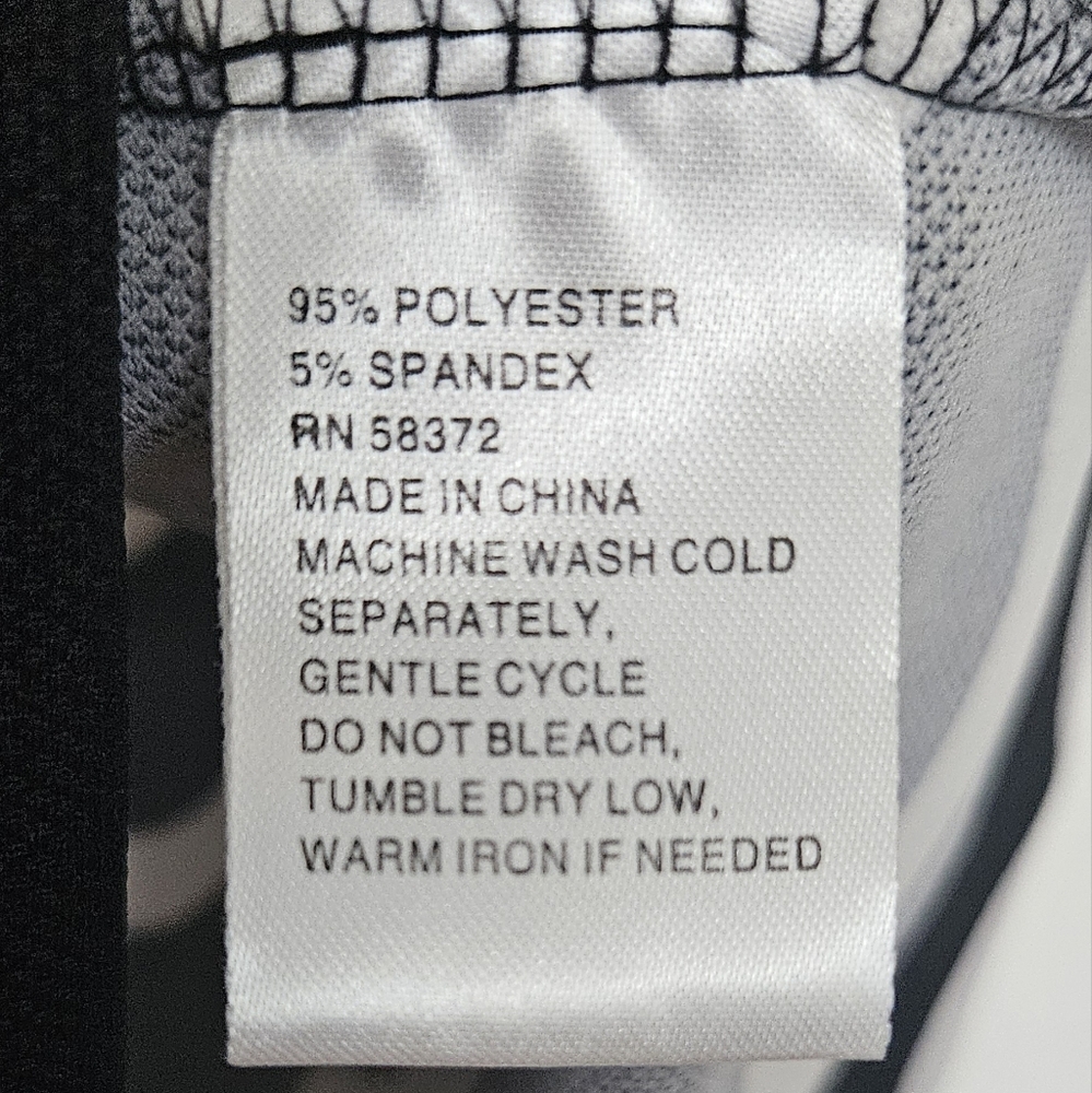 NWOT ILE New York Wavy Design Dress Black and White w/Belt - Picture 6 of 7